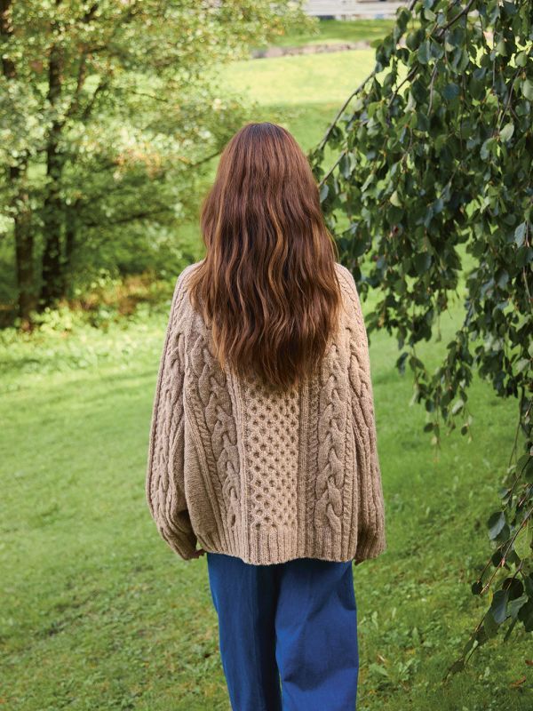 2513_04 Wilbur Cable Sweater